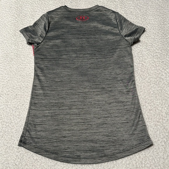 Under Armour Girls Gray Shirt, EUC, Size Small - Picture 6 of 7